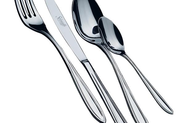 Set posate in Acciaio Inox 18-10. Made in Italy. Finitura lucida. Spessore 3 mm. 1