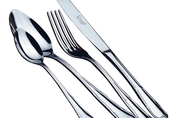 Set posate in Acciaio Inox 18-10. Made in Italy. Finitura lucida. Spessore 2,5 mm. 1