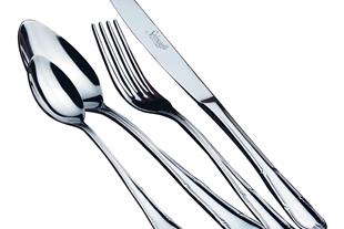 Set posate in Acciaio Inox 18-10. Made in Italy. Finitura lucida. Spessore 2,5 mm.