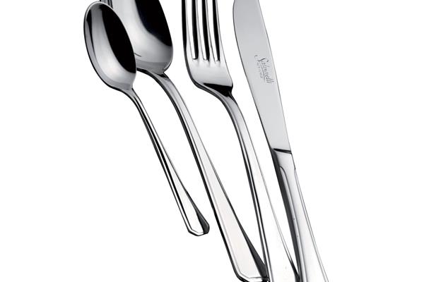 Set posate in Acciaio Inox 18-10. Made in Italy. Finitura lucida. Spessore 2,5 mm. 1