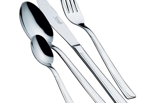 Set posate in Acciaio Inox 18-10. Made in Italy. Finitura lucida. Spessore 2,2 mm. 1