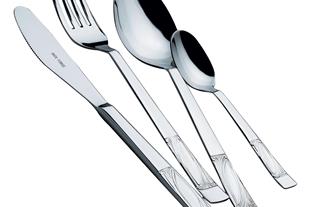 Set posate in Acciaio Inox 18-10. Made in Italy. Finitura lucida. Spessore 2,2 mm.