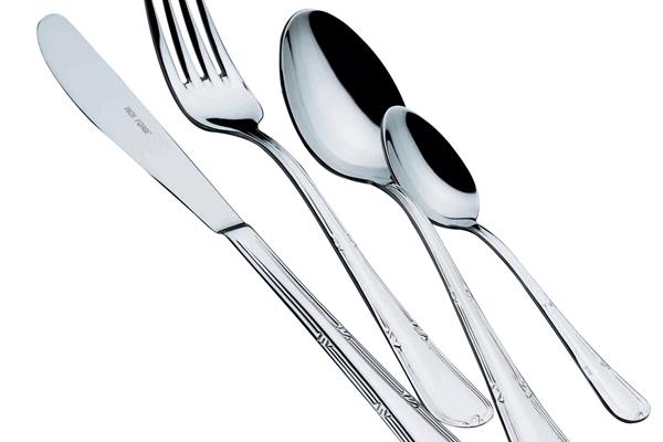 Set posate in Acciaio Inox 18-10. Made in Italy. Finitura lucida. Spessore 2 mm. 1
