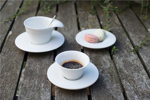 Set regalo tazzina + piattino porcellana Smaltato serie Fly 80 3