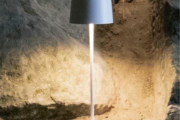 Lampada da tavolo a batteria serie Olivia 1