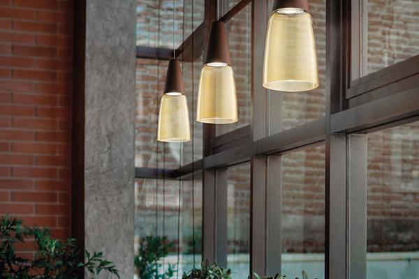 Lampada a sospensione in vetro serie Merlino 1