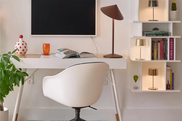 LAMPADA DA TAVOLO A LED RICARICABILE 1