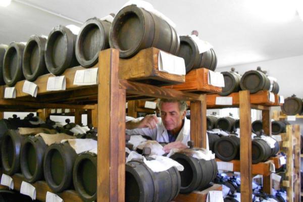 Aceto Balsamico di Modena Bonini Extravecchio DOP 25 anni 100 ml 4
